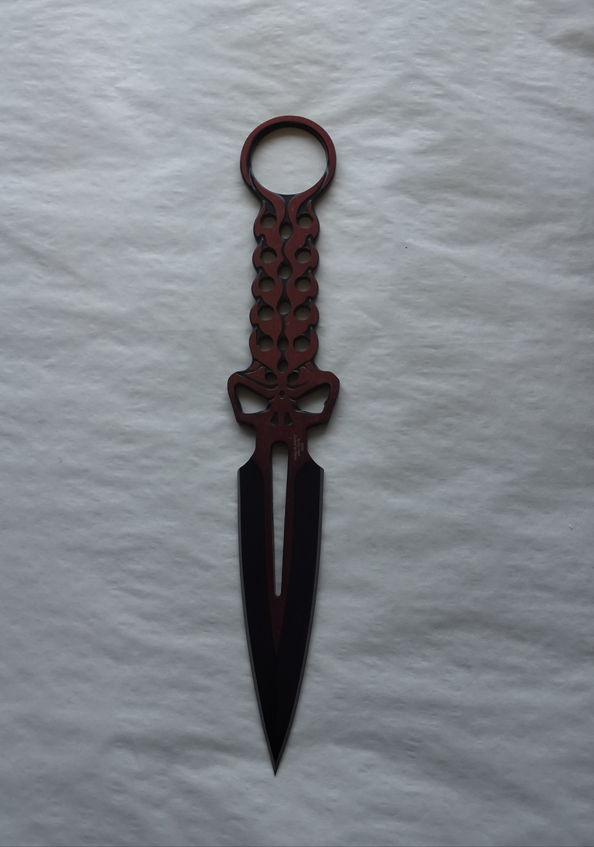 Red Skull Throwing Knife