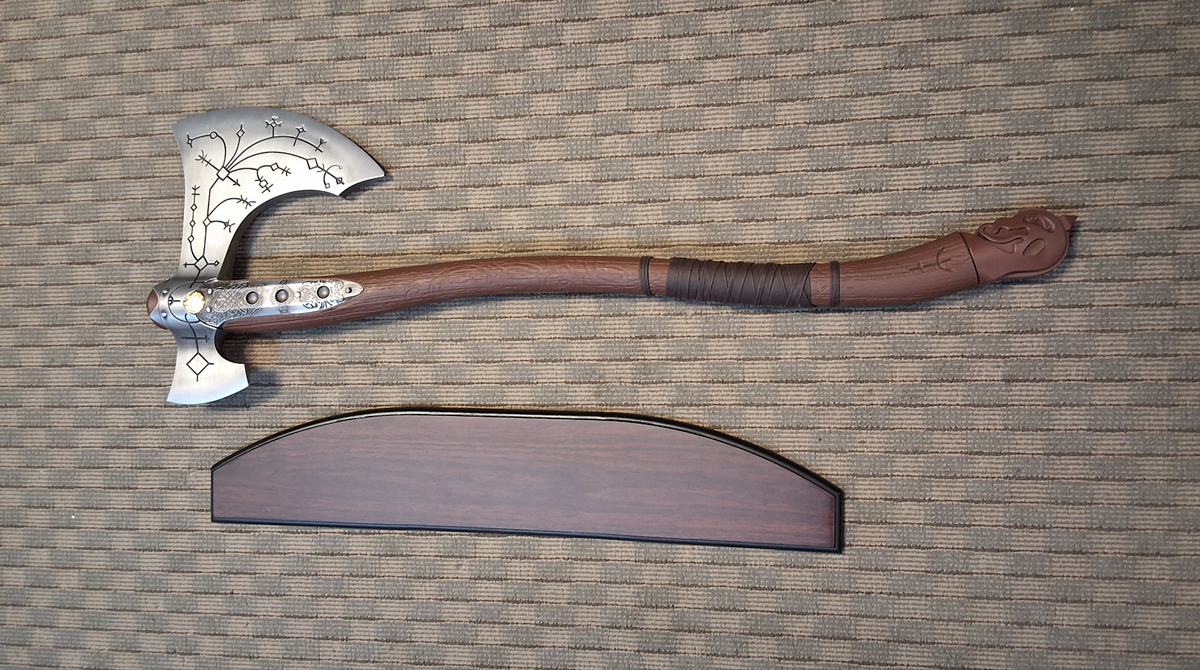 Leviathan Axe, plaque mount