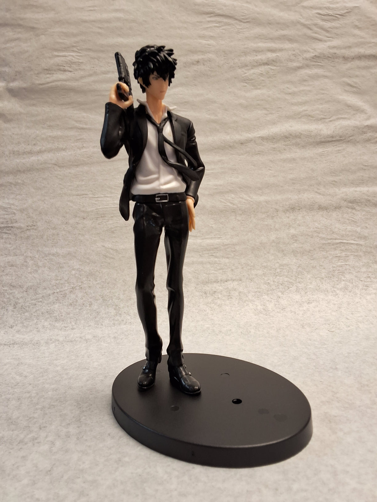 Psycho-pass Man with open collar, black tie, large handgun #1539