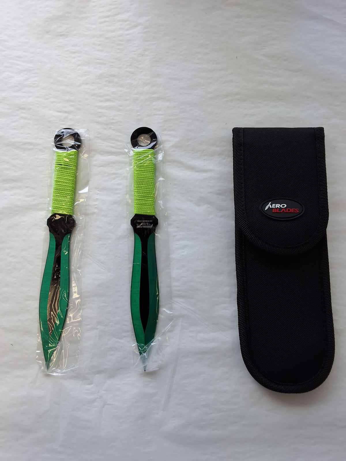 Green Throwing knives 2 pc