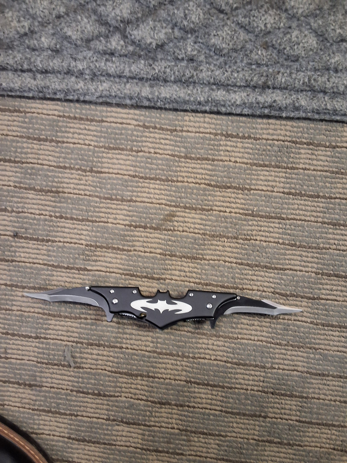Black symbol Batman Double Folding Knife #3039