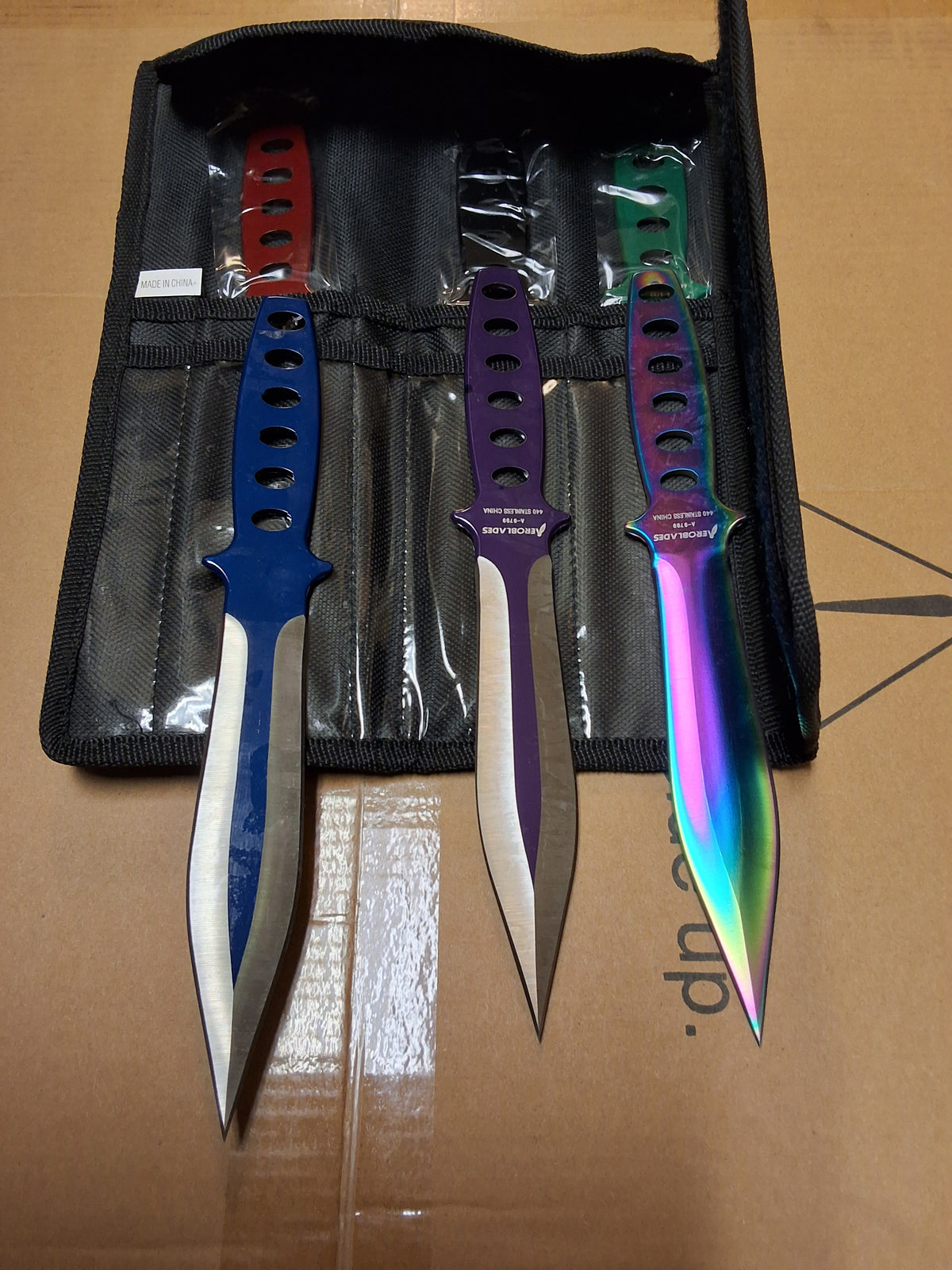 6 PIECE  ASSORTED THROWING KNIVES #9795