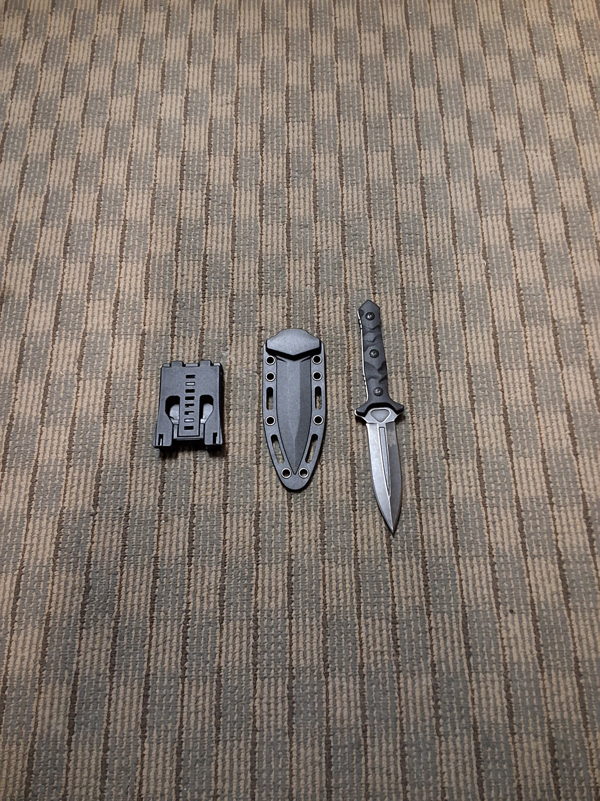 DOUBLE EDGED BLACK SURVIVAL KNIFE #9482