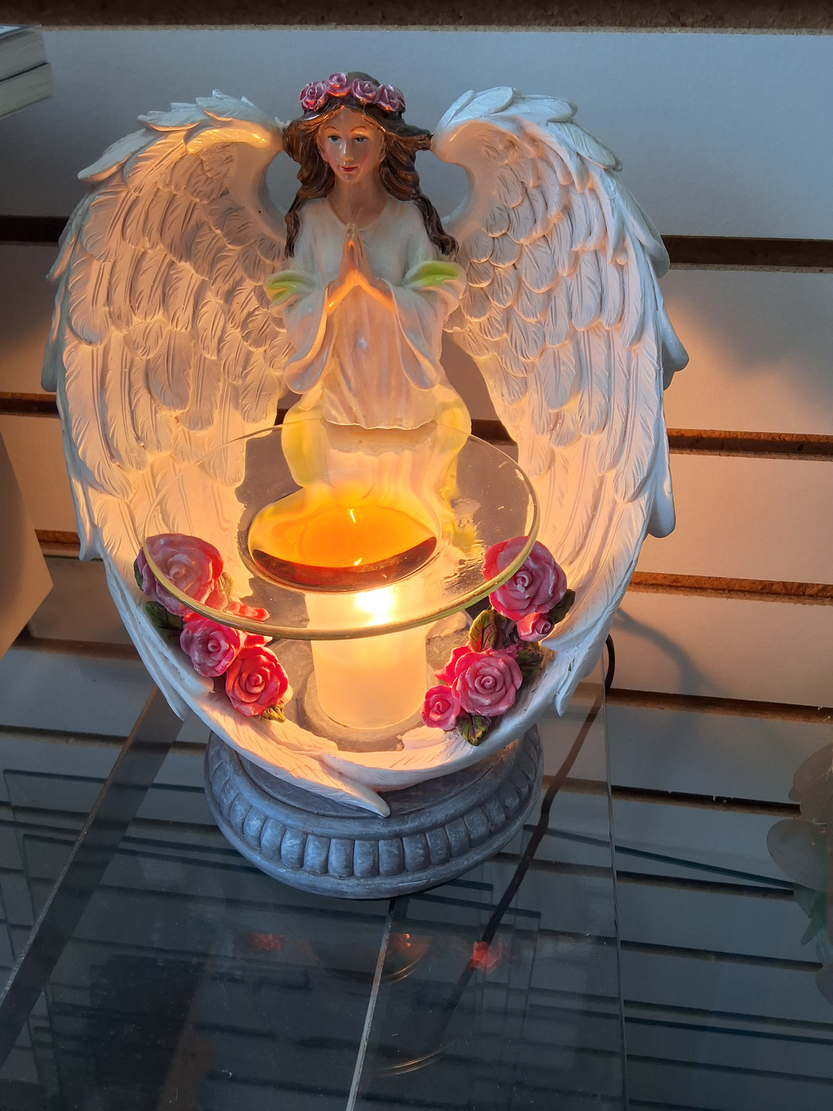 ANGEL OIL WARMER W/ ROSES