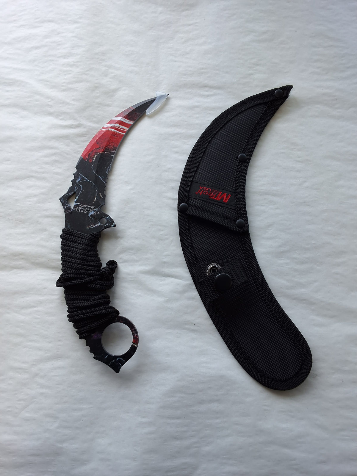 LRG BLK Karambit, Lava River