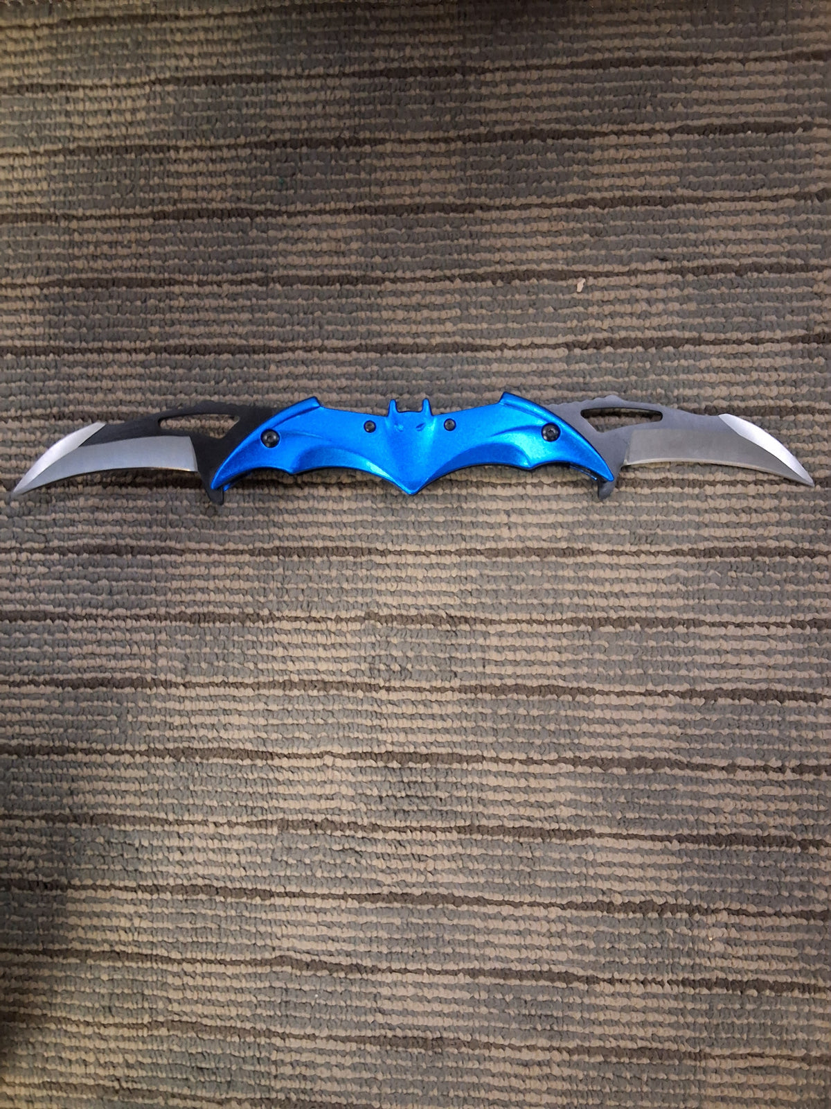 Batman Double Folding Knife Blue #3032