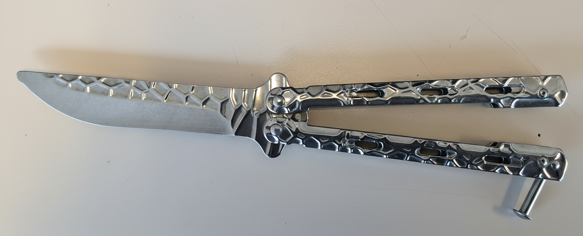 Wide handle chrome/silver Butterfly trainer knife