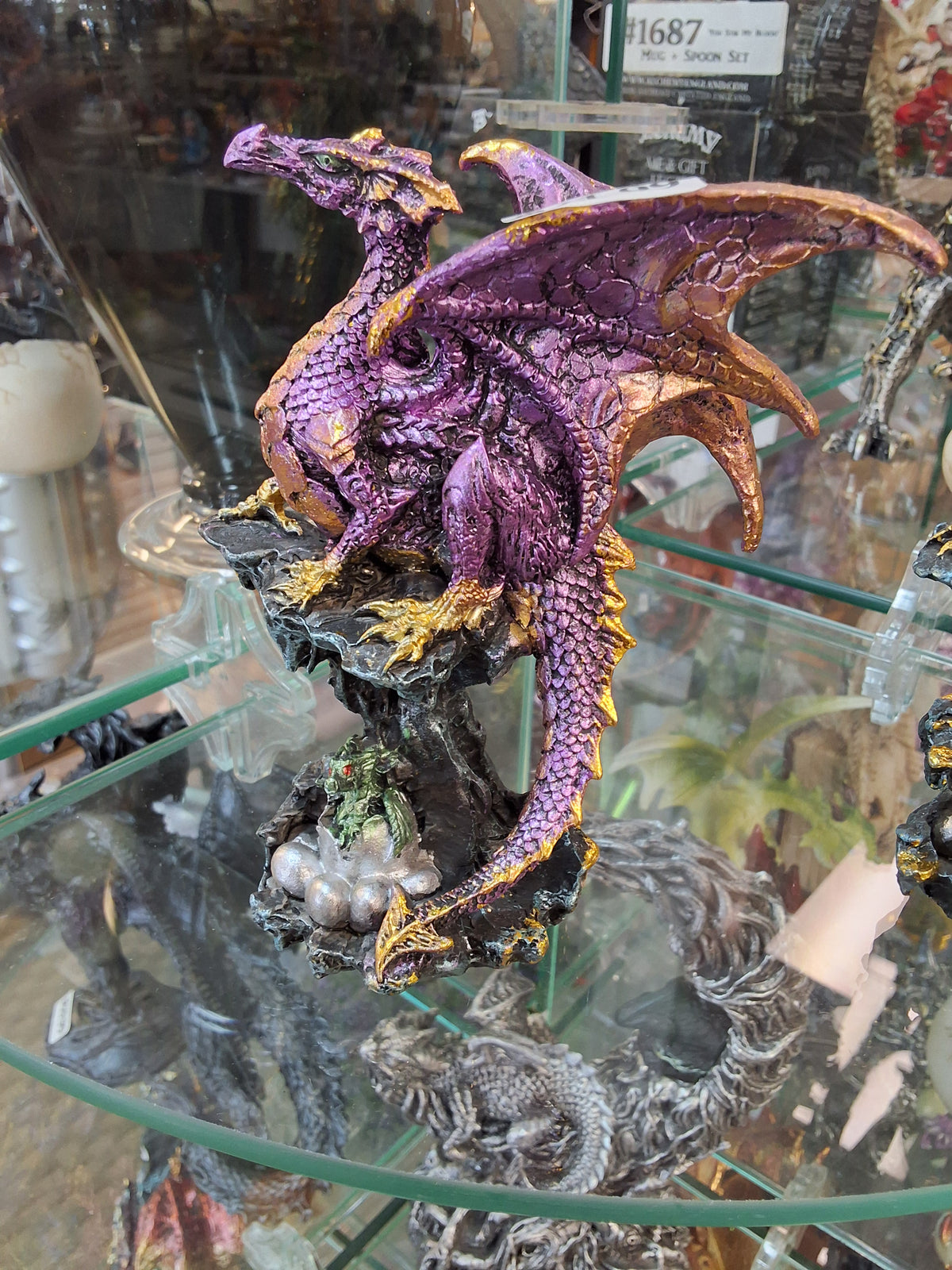 PURPLE DRAGON GUARDING EGG STATUE