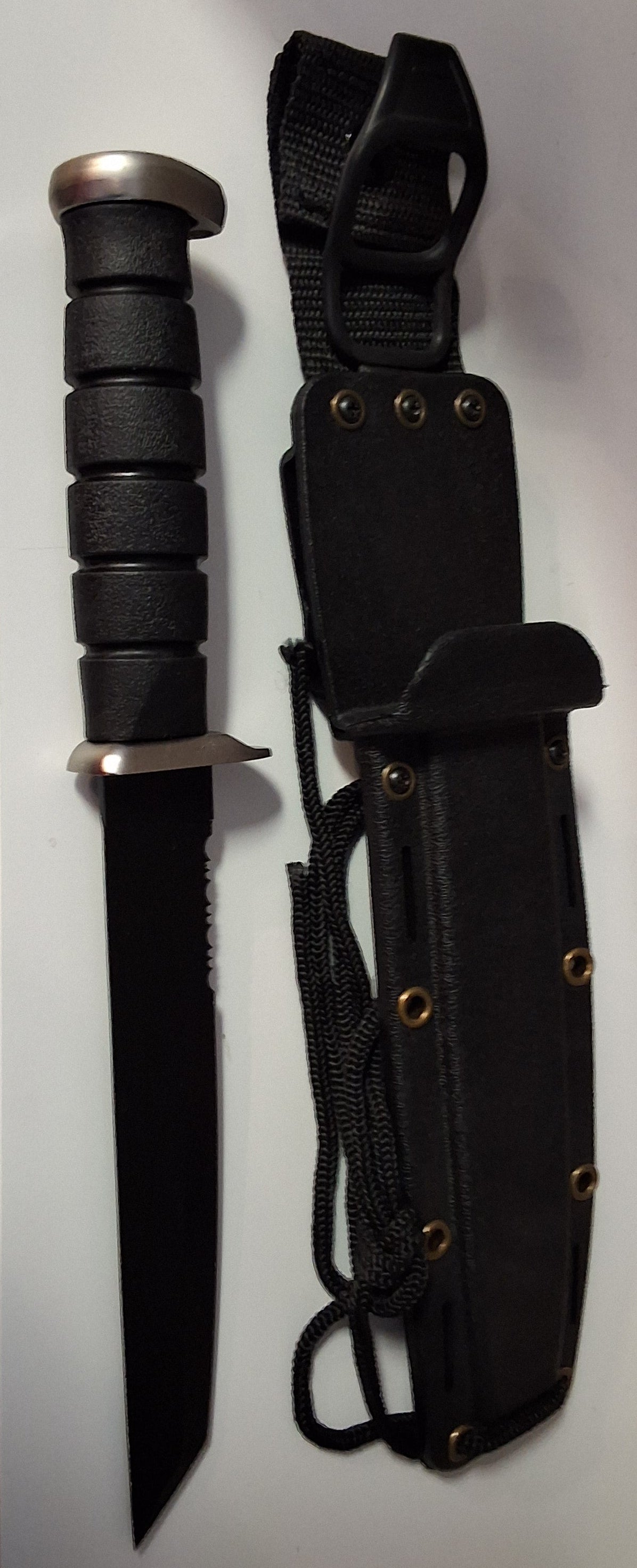 Tanto Blade Hunting Knife with Rubber Lock #2099
