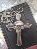 Punisher Skull Necklace Knife