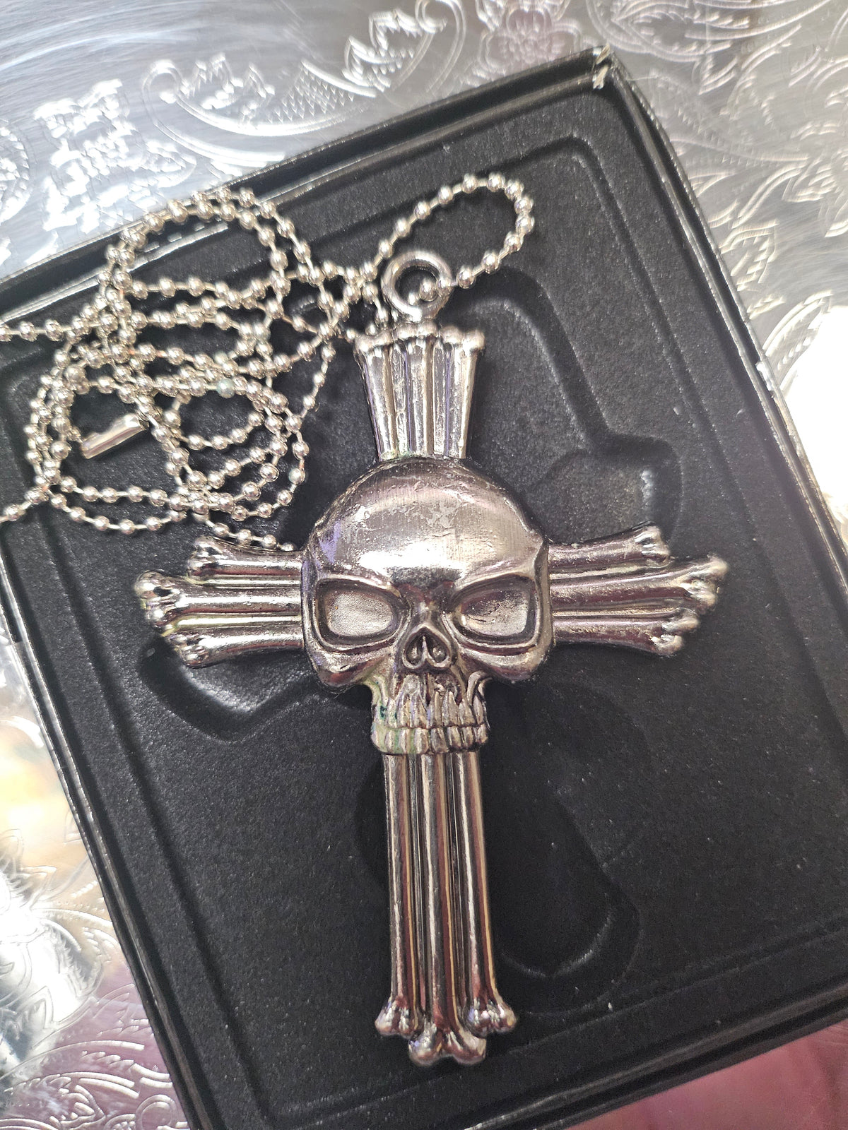 Punisher Skull Necklace Knife