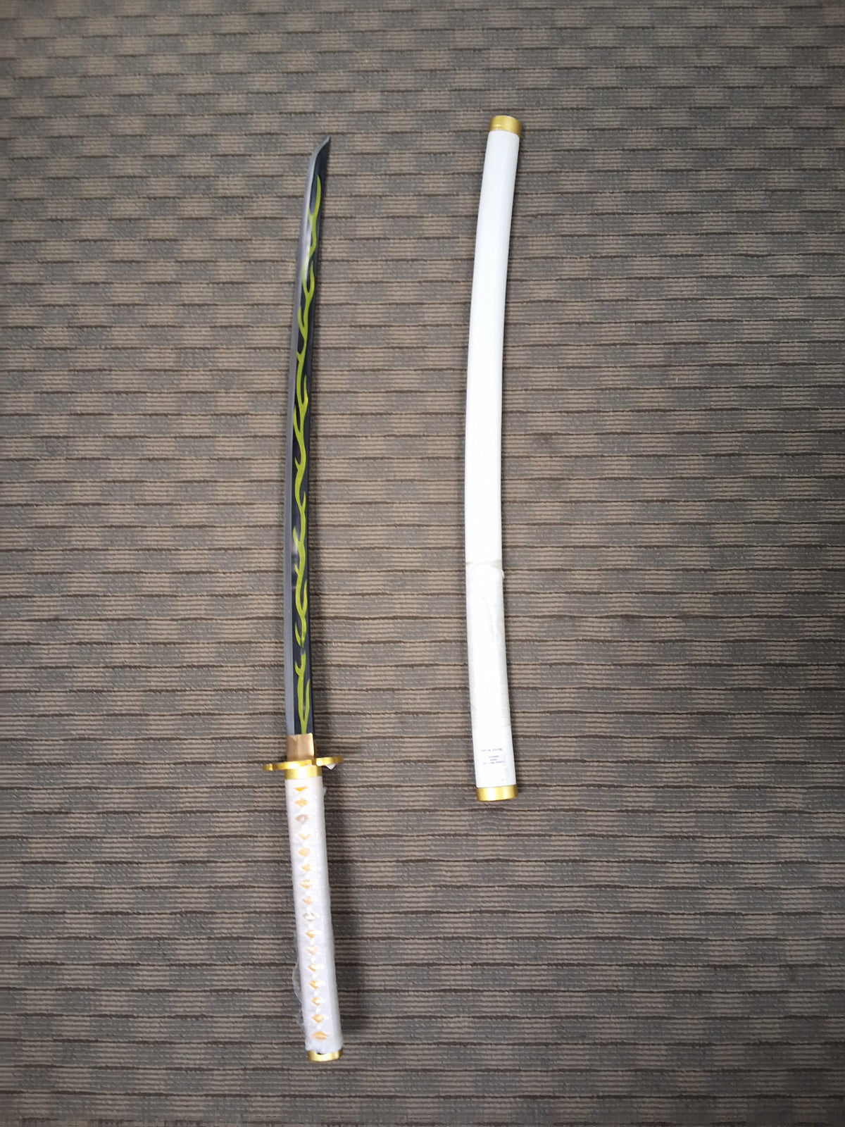 Zenitsu's Katana (Gold)