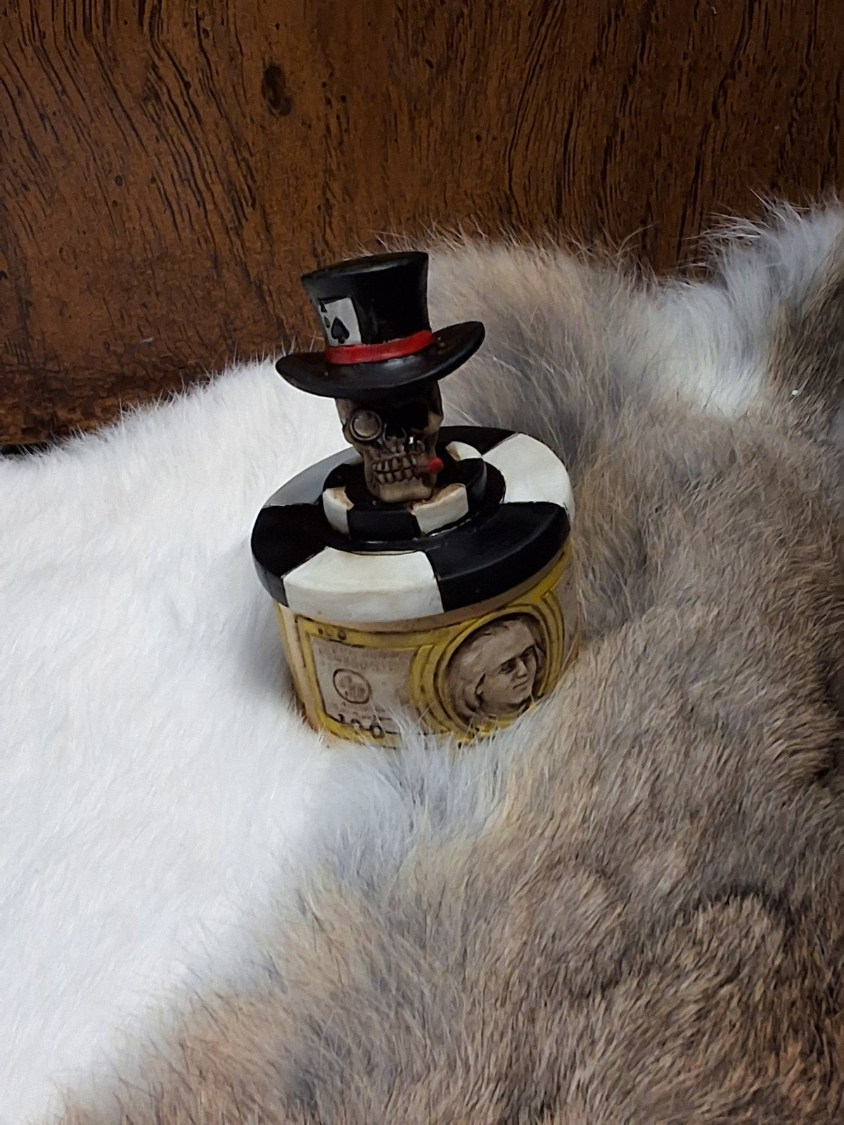 Small Skull Container with Dollar Bills #1706