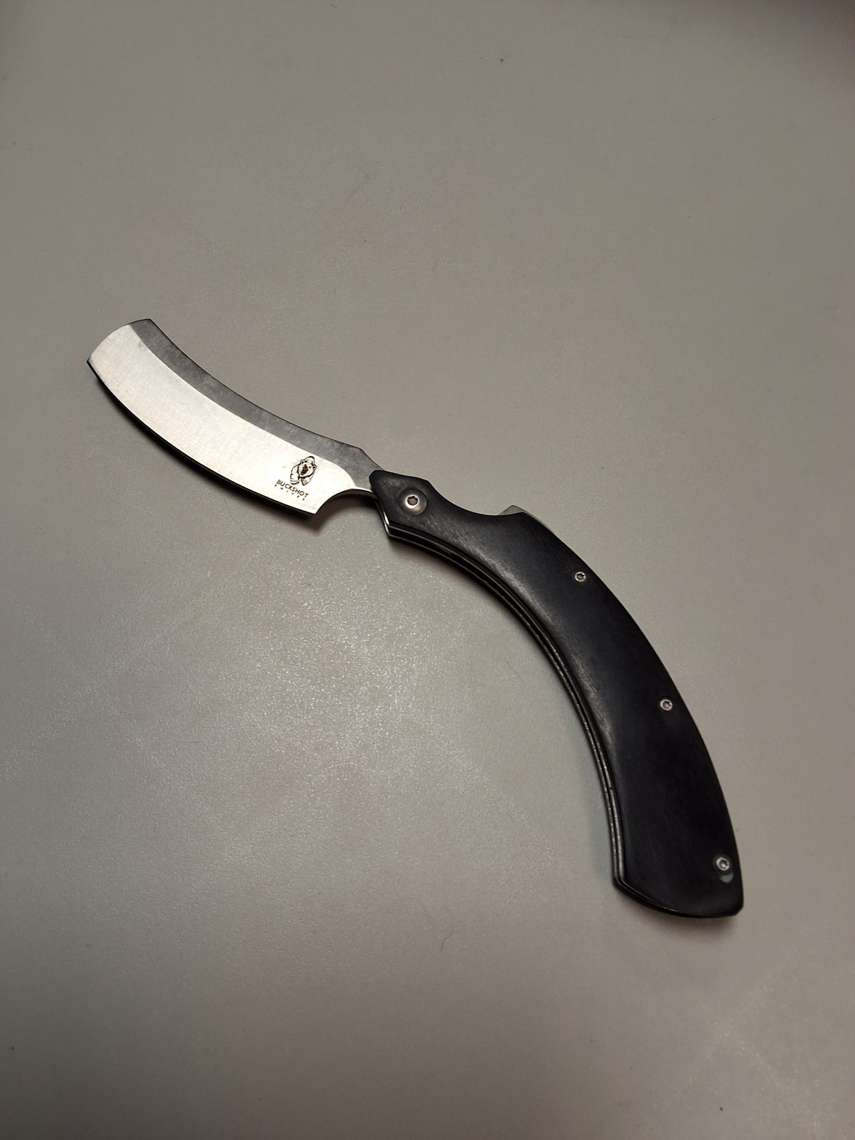 Black wood handle silver blade straight razor #2103