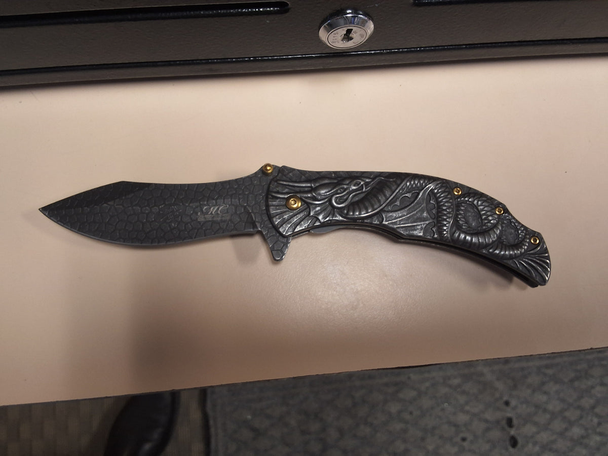 Dragon handle stonewash folding knife