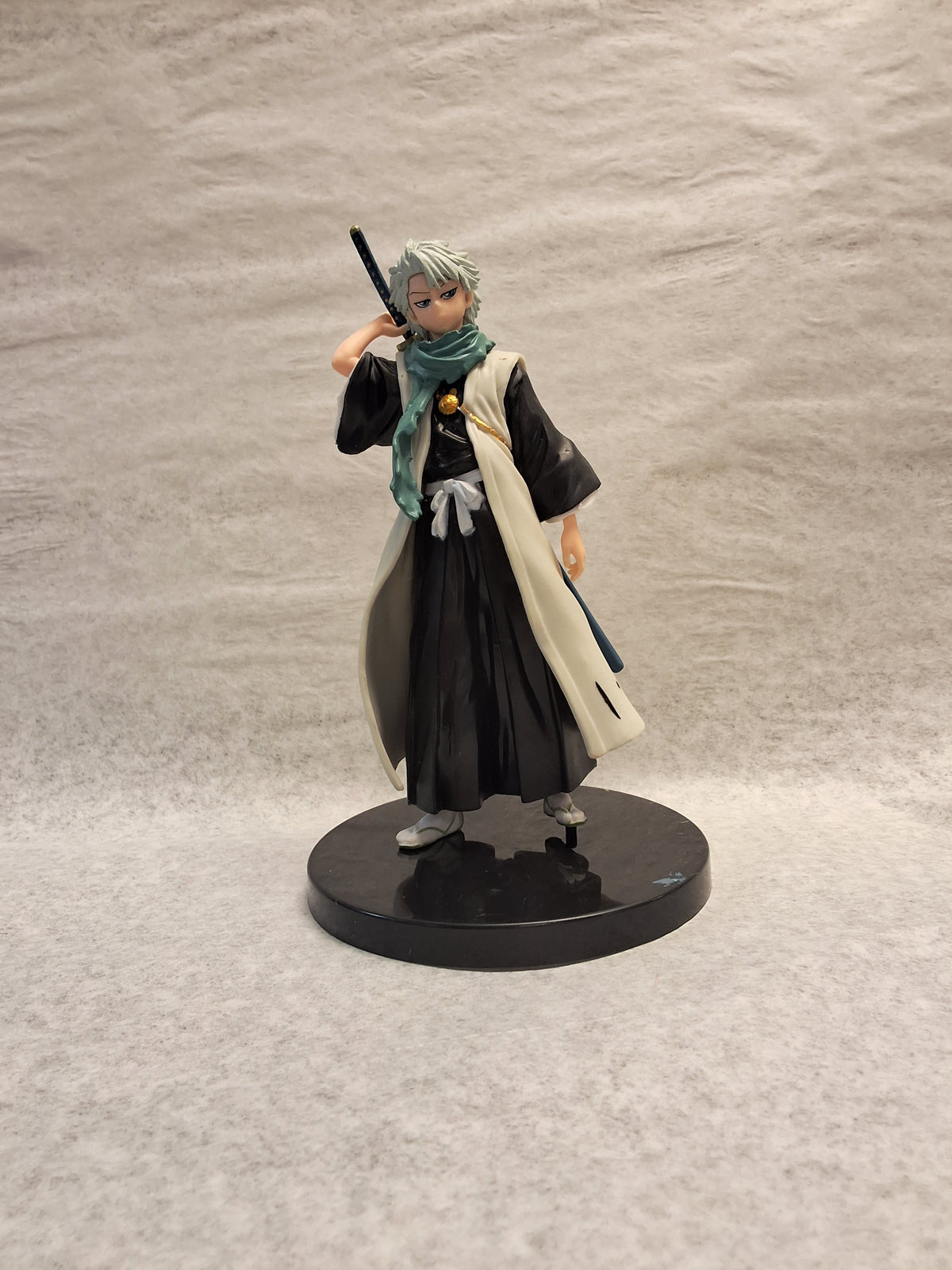 White Hair, Green Scarf, Black Kimono #1570