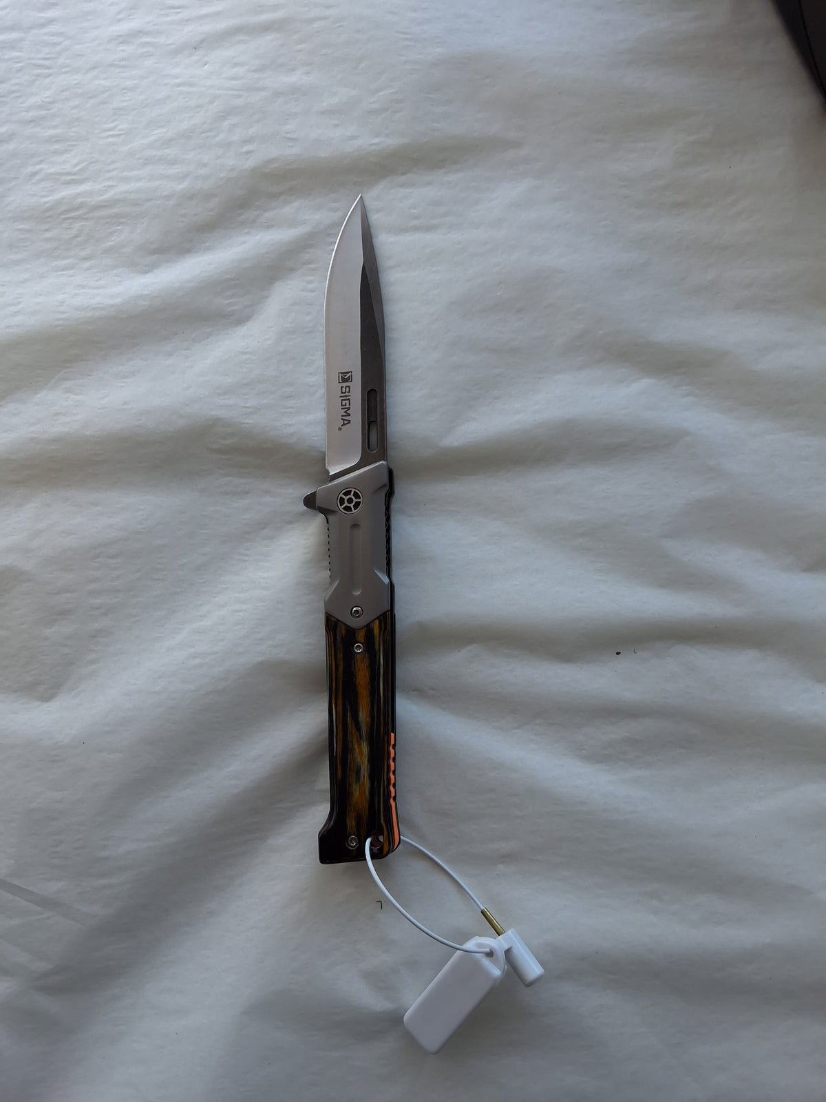 SIGMA D2 Steel Knife with black white and yellow handle #3171