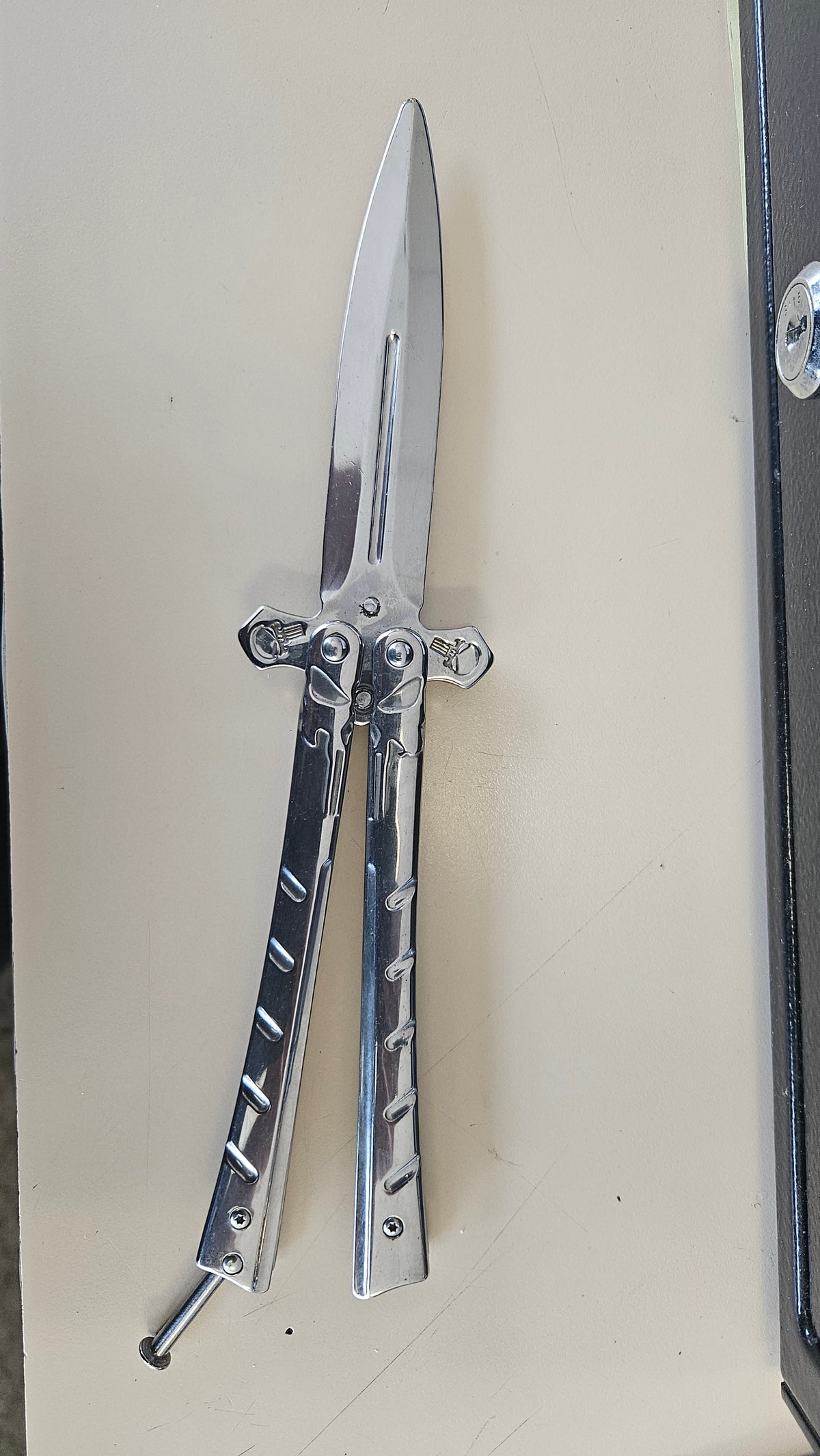 Punisher Chrome Silver Butterfly Trainer knife