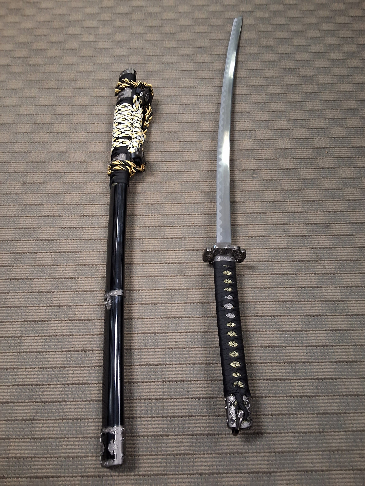BLACK AND YELLOW WRAPPED SHEATHE KATANA