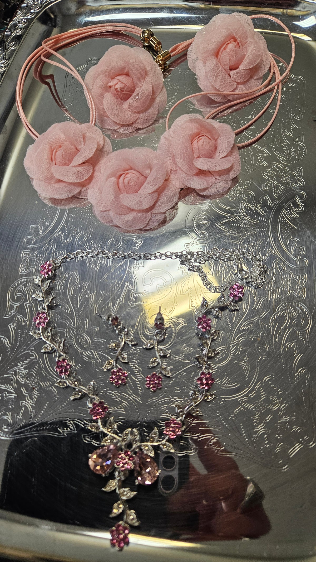 Pink floral necklaces ($19.99 multi styles) Non chain/pendant style