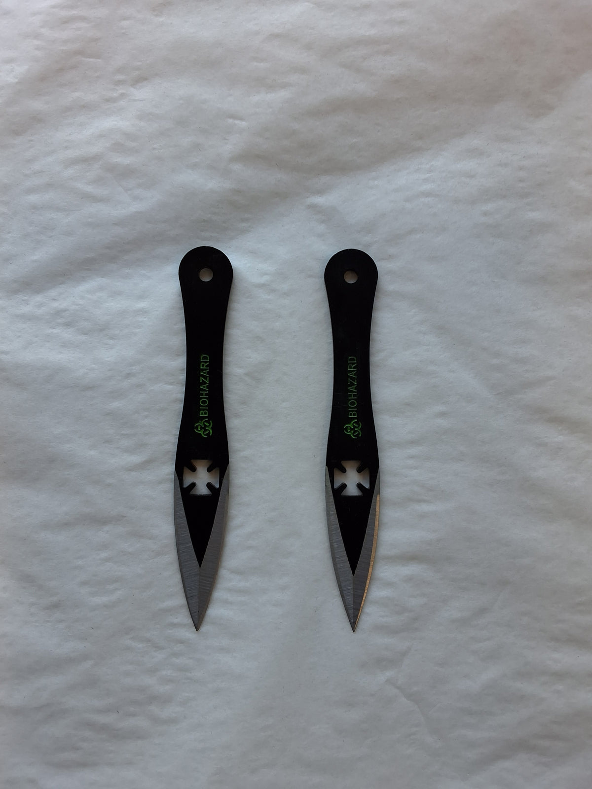 2 pc Biohazard Throwing Knives Blk