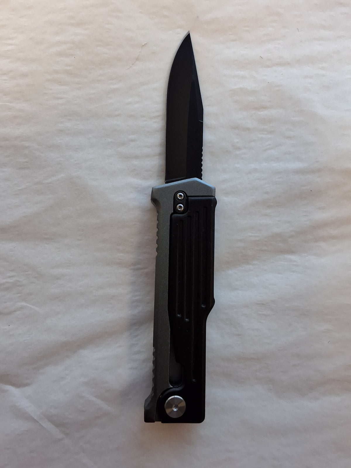 Silver and Black Gravity Knife #2165