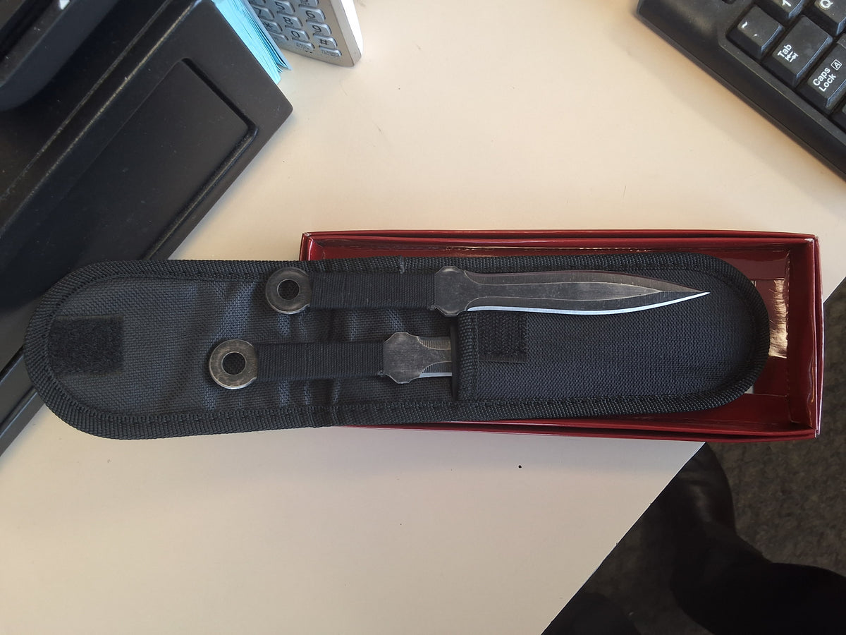 Stonewash kunai style throwing knives
