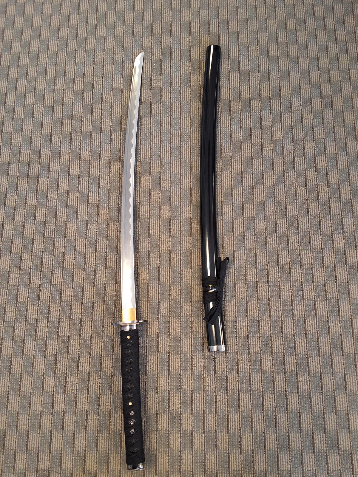 Reverse Edge Black Katana