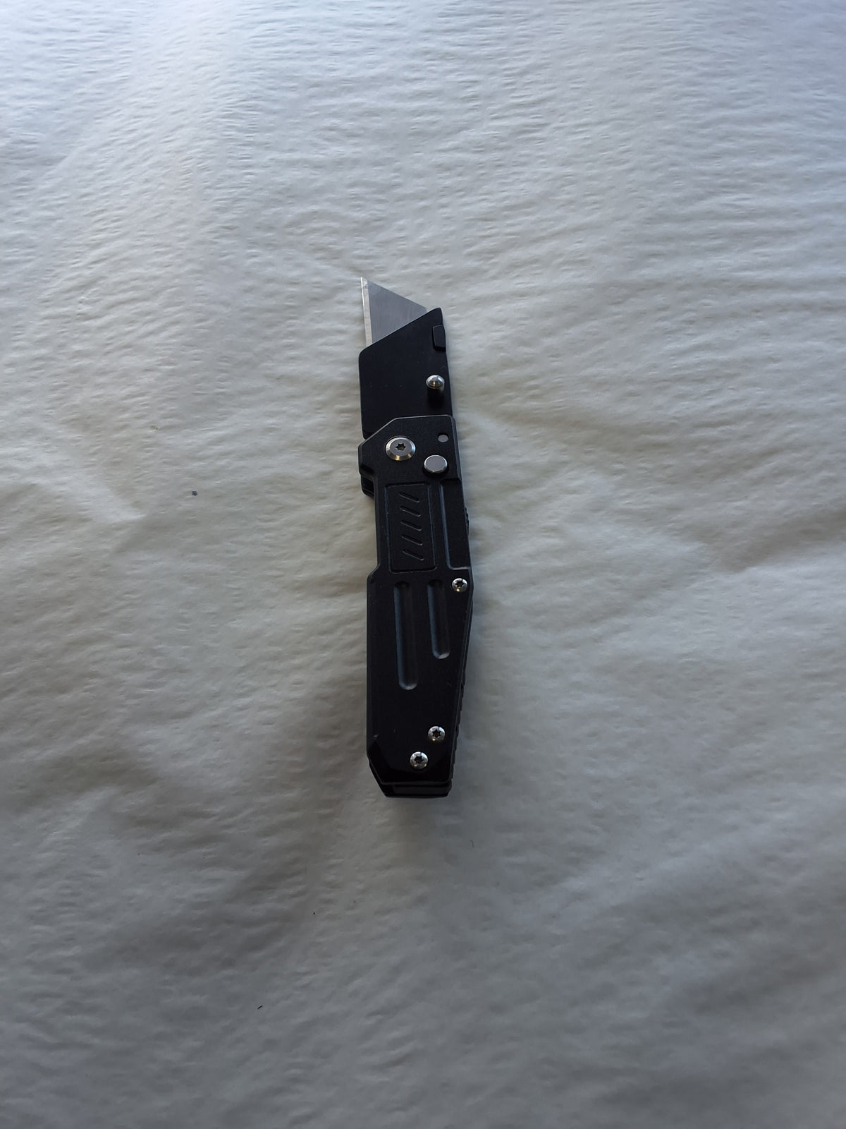 REPLACEABLE BLADE BOX CUTTER KNIFE