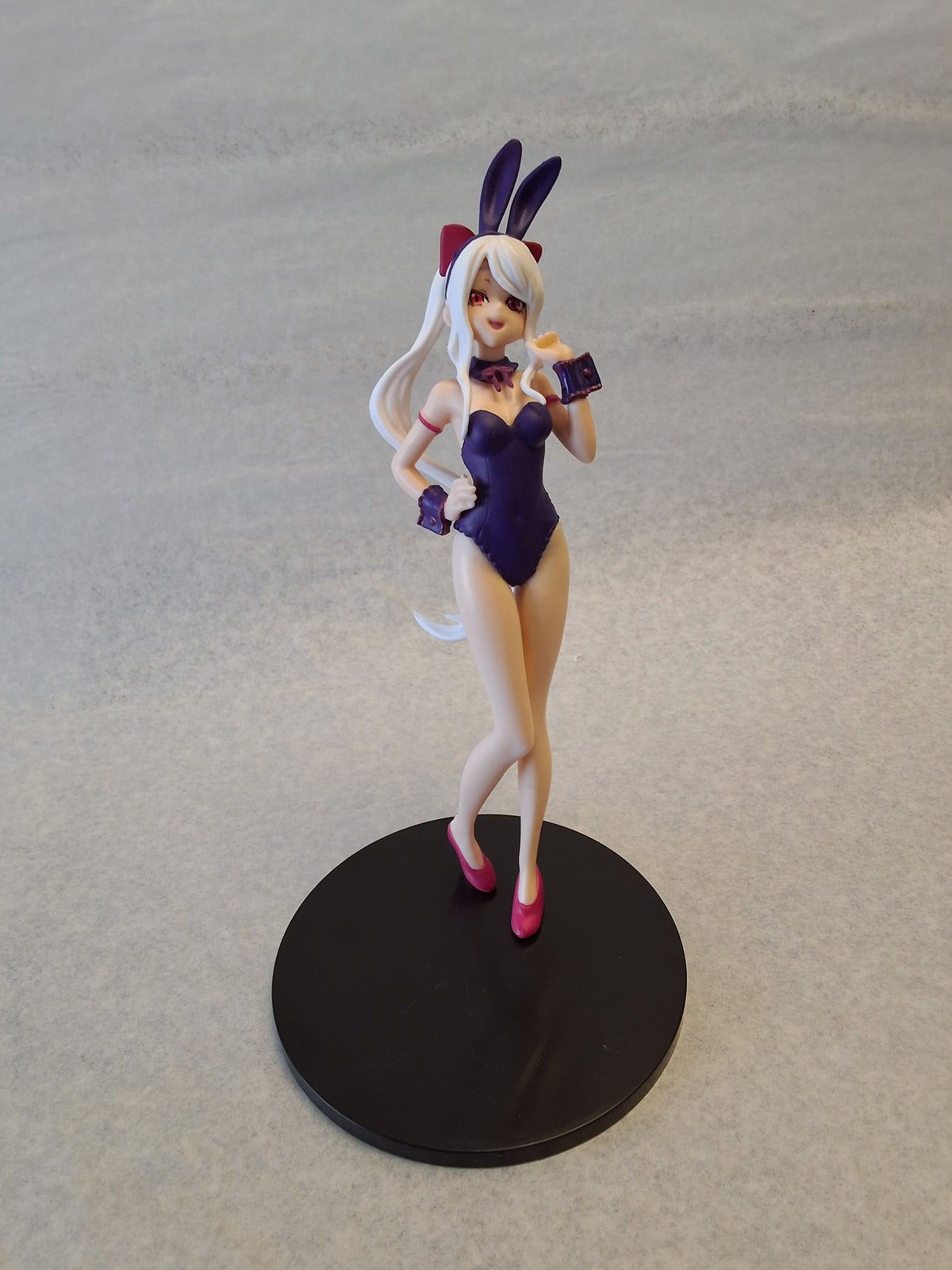 #1534 Overlord Woman in purple outfit with bunny ears standing