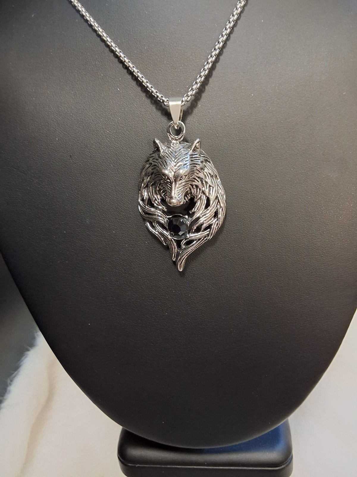Silver Wolf Head Pendant Necklace #1793