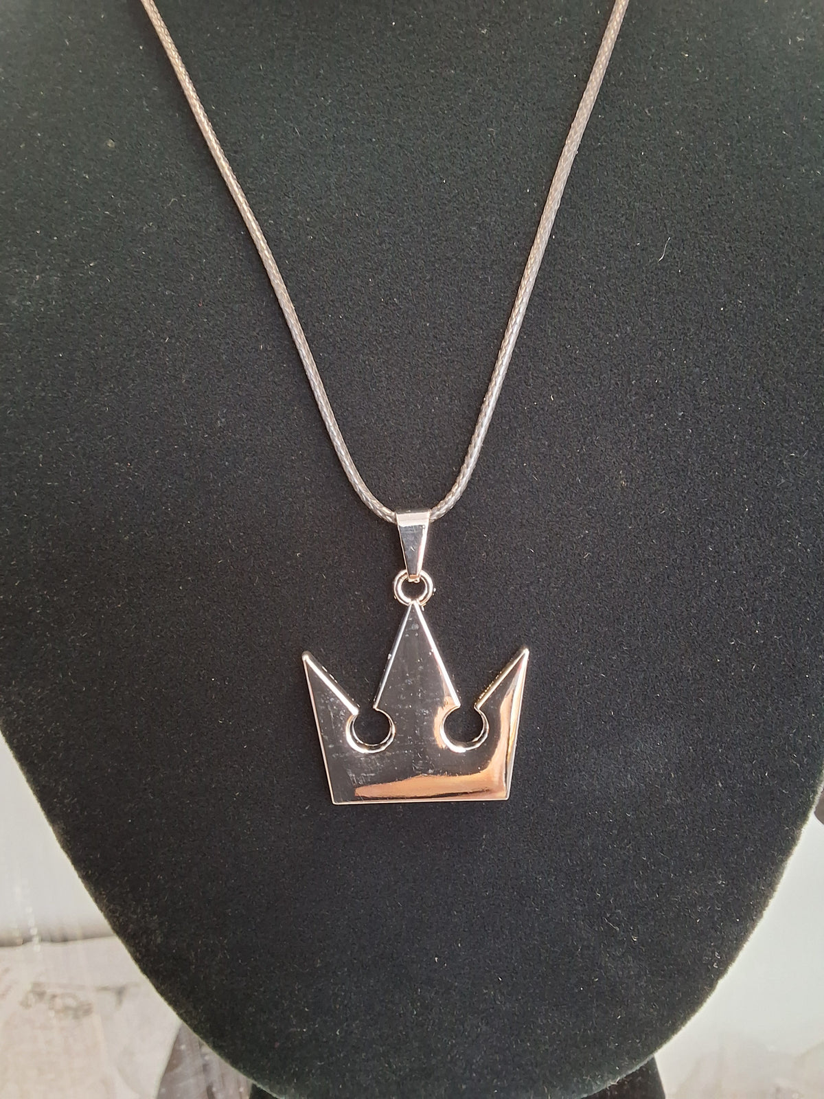 Kingdom Hearts Crown Necklace #1988