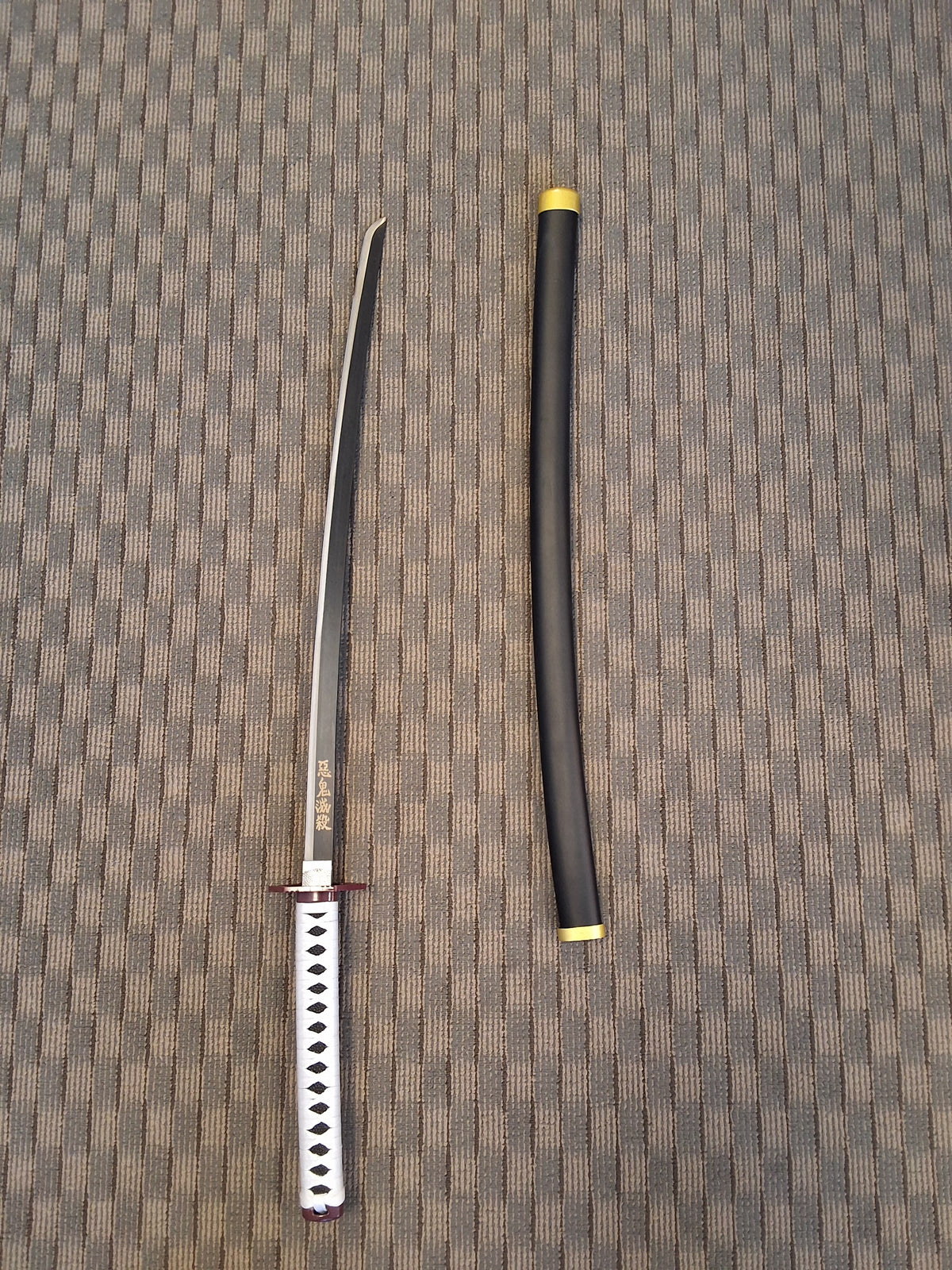 Giyu Katana (Maroon)