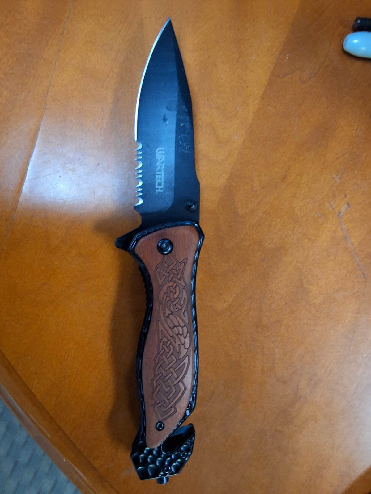 Black Droppoint Serrated Blade Folding Knife Wooden Handel #6433