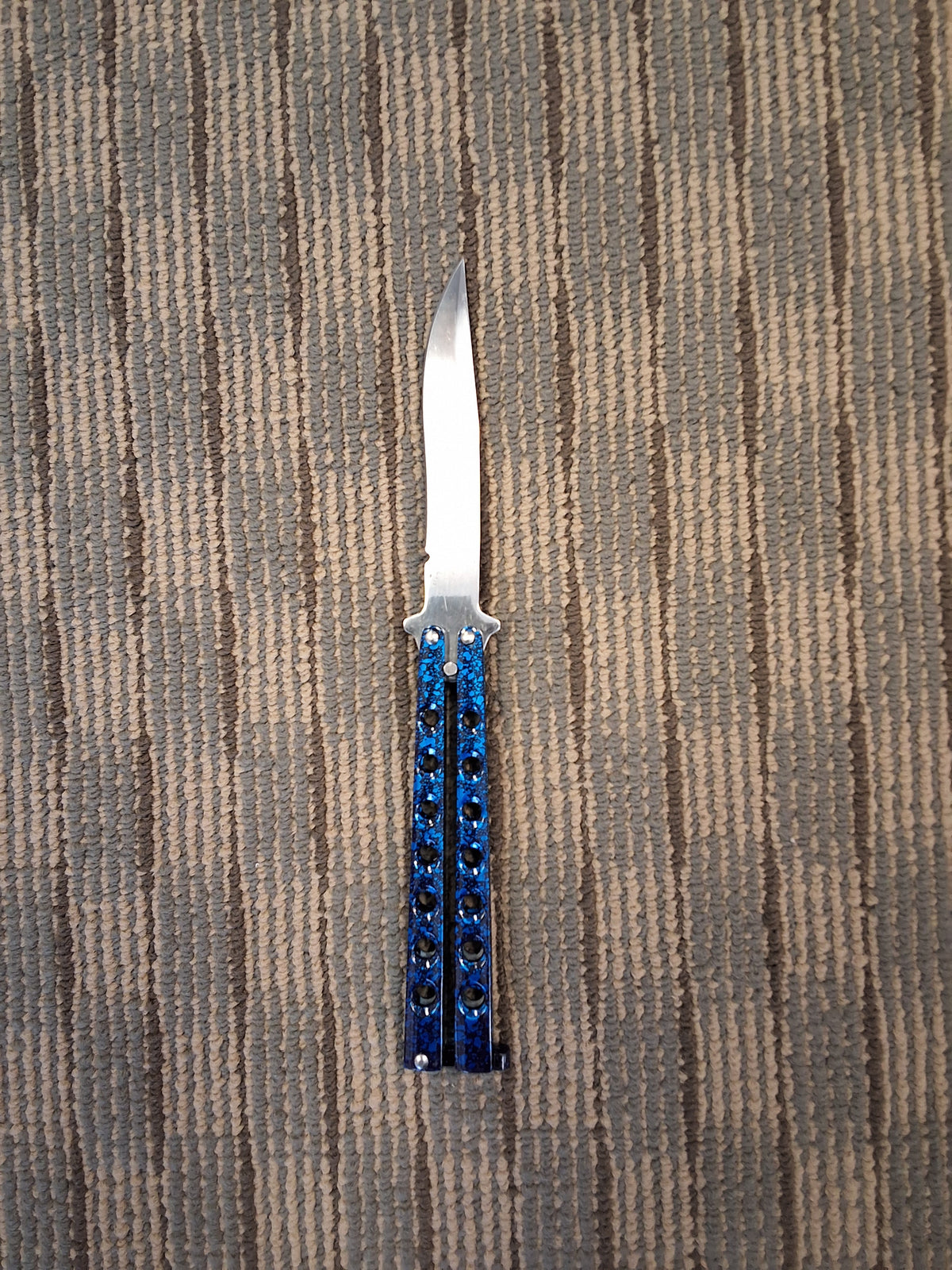 Blue Speckled Butterfly Knife
